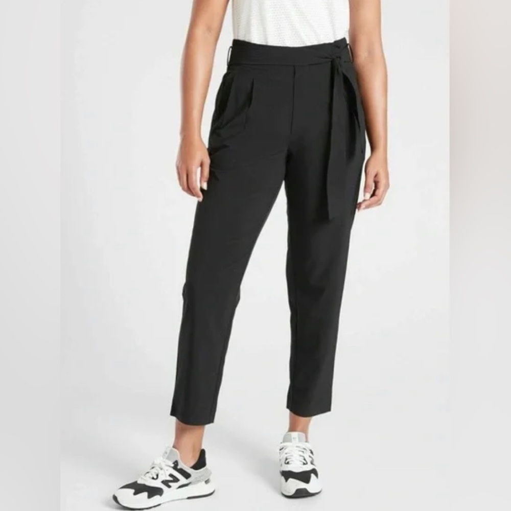 ATHLETA Women’s Size 18 Skyline Pant II Black Belted Like New Condition